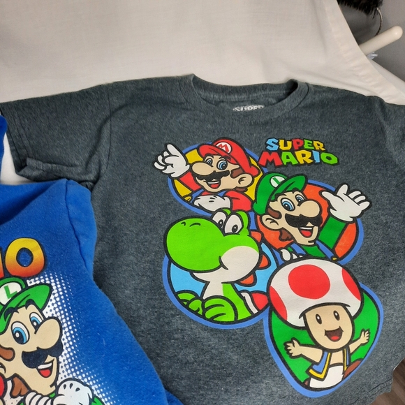 Super Mario t's and hoodie - Picture 3 of 11